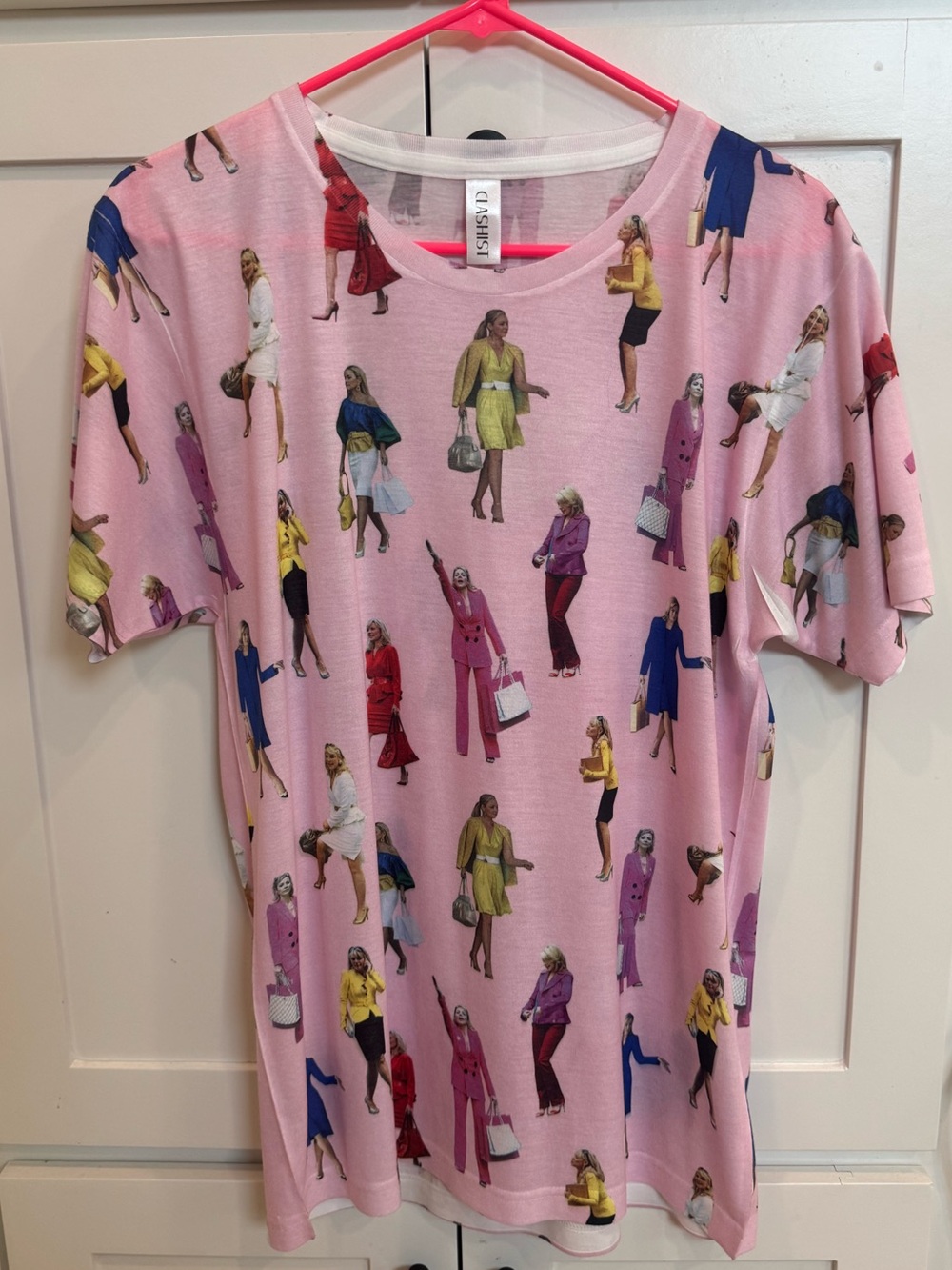 Clashist samantha jones tee